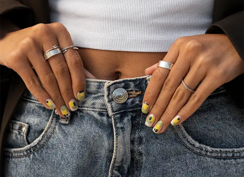 Yellow nails